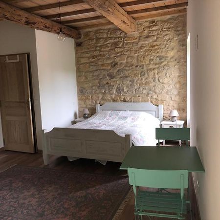 Chambre Du Tilleul - Charme, Confort Et Piscine Sigonce Exteriör bild